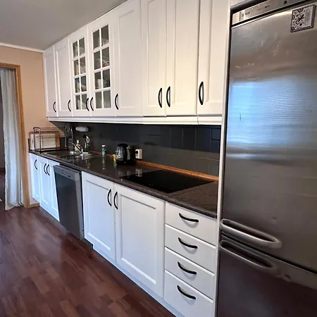 Séjour chez l'habitant Bedroom Near City Center