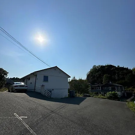 Séjour chez l'habitant Bedroom Near City Center